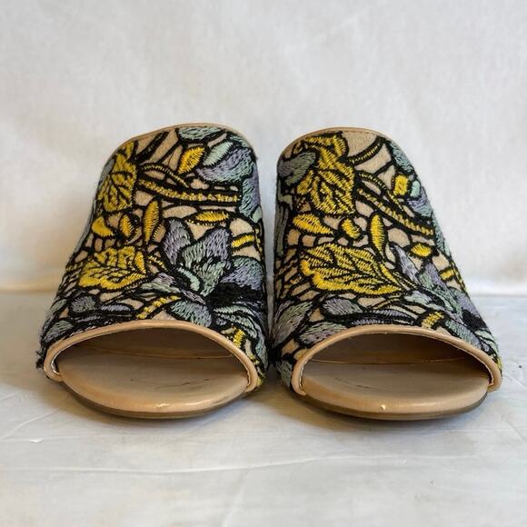 Crown Vintage Clara Floral Lace Peeptoe Embroidered Block Heel Mules Sandal Sz 8 - Picture 10 of 16